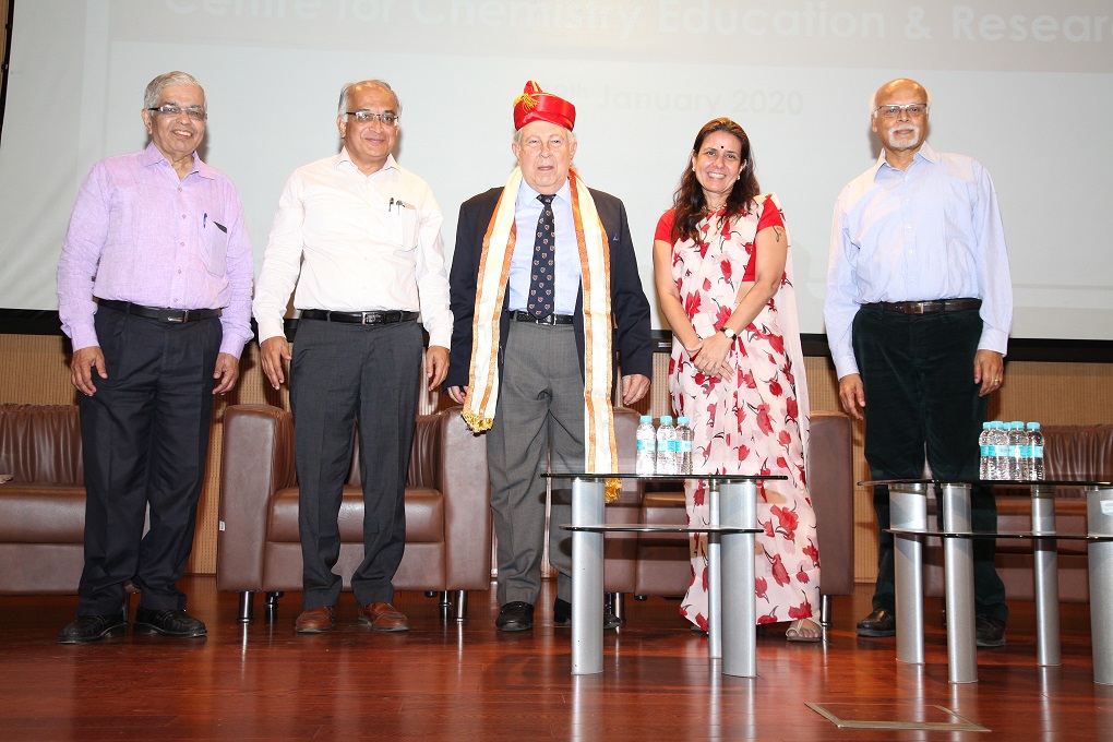 Dr Y K Hamied, Ms Rumana Hamied and Prof. Jayant Udgaonkar with IISER team at the inauguration